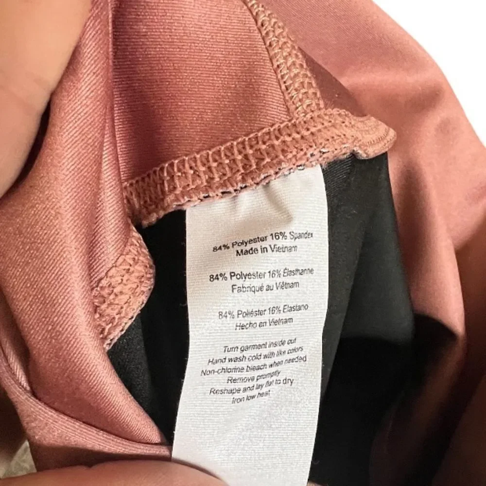 Alo Yoga‎ Leggings nwot